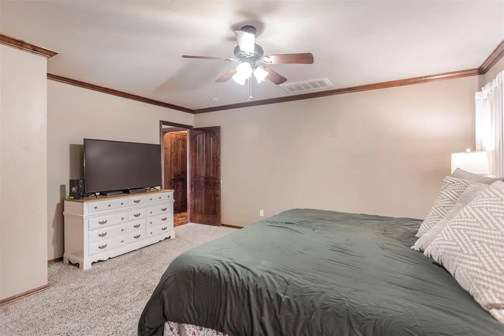 Photo 16 — 531 W Alamo Court Way, Mustang, OK 73064