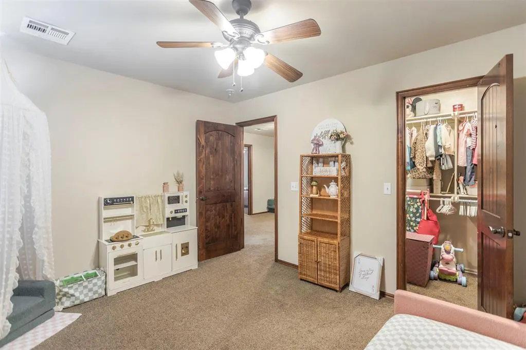 Photo 22 — 531 W Alamo Court Way, Mustang, OK 73064