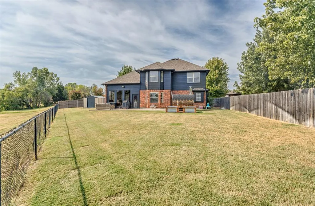 Photo 33 — 531 W Alamo Court Way, Mustang, OK 73064