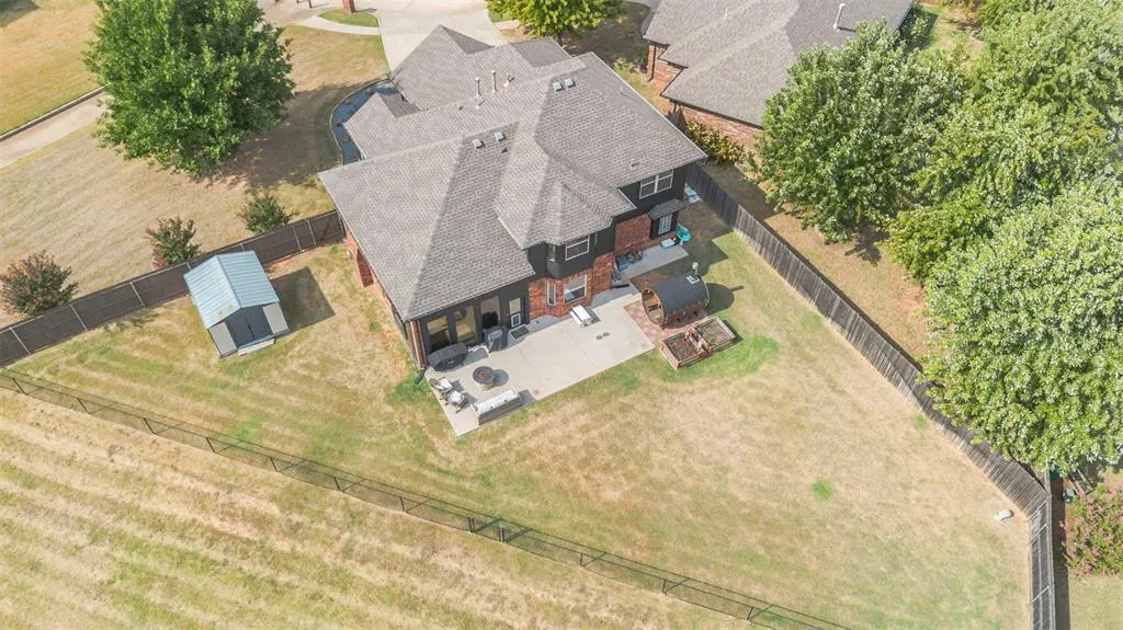Photo 35 — 531 W Alamo Court Way, Mustang, OK 73064