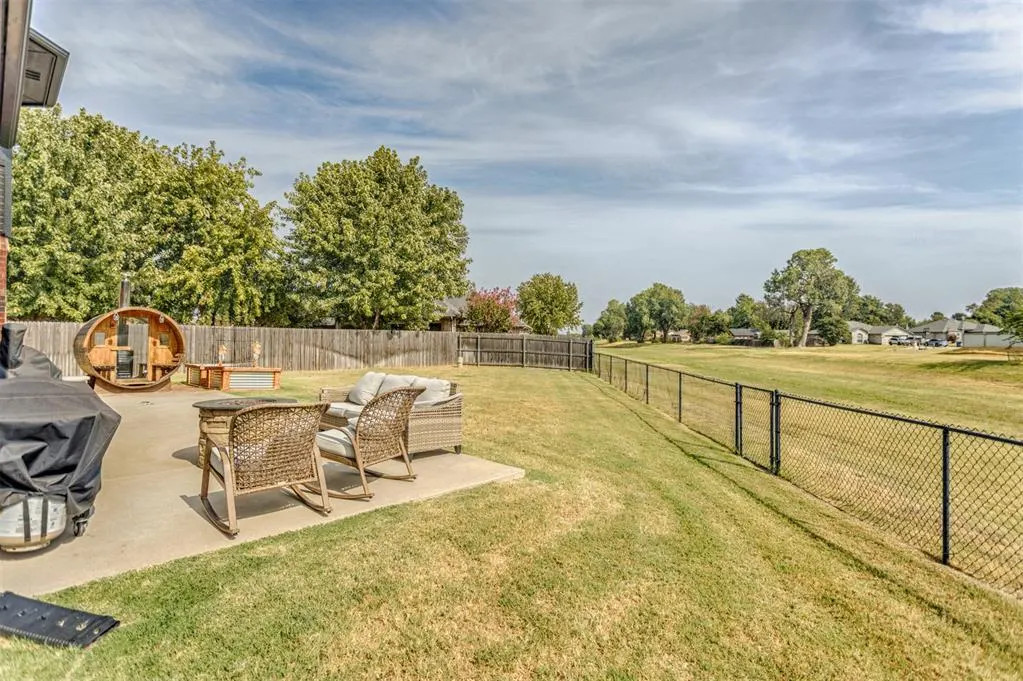 Photo 36 — 531 W Alamo Court Way, Mustang, OK 73064