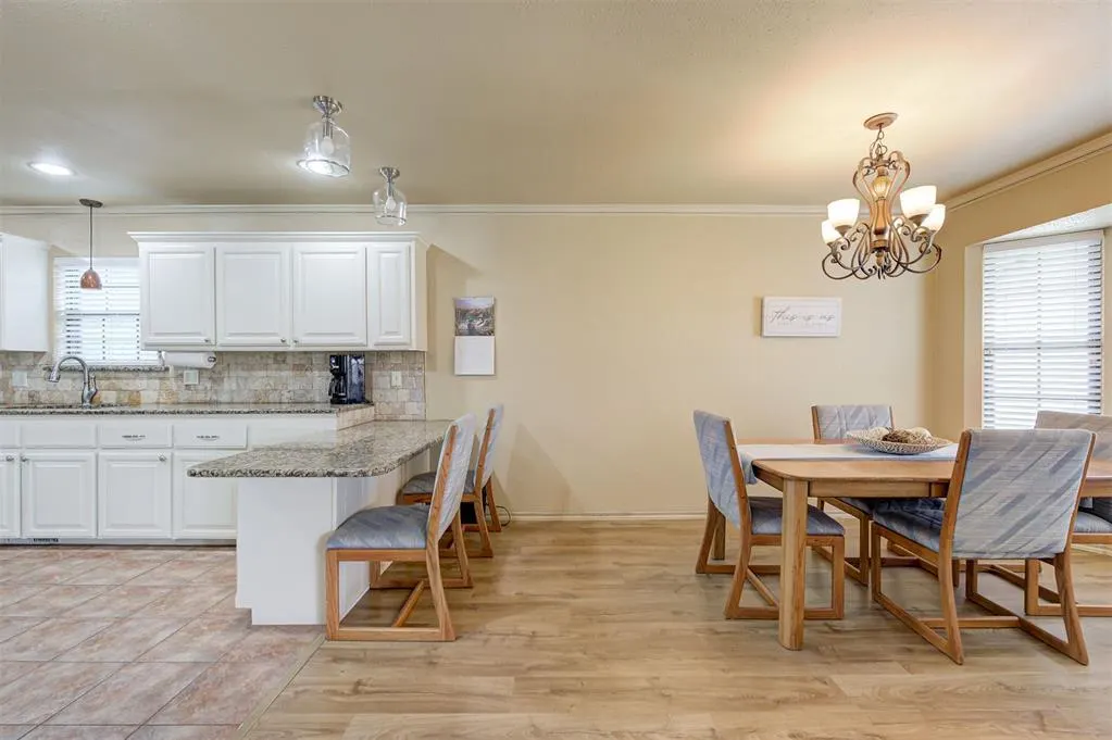 Photo 18 — 8201 Willow Creek Boulevard, Oklahoma City, OK 73162