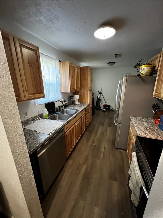 Photo 2 — 25 Antler Boulevard, McLoud, OK 74851