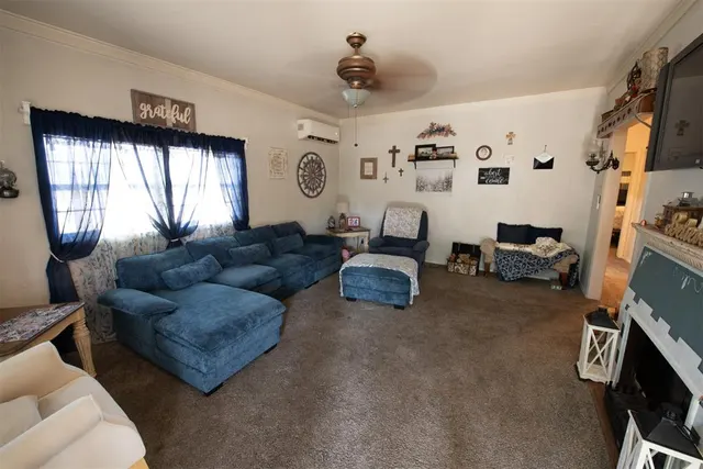 Photo 4 — 300 S Cedar Avenue, Erick, OK 73645