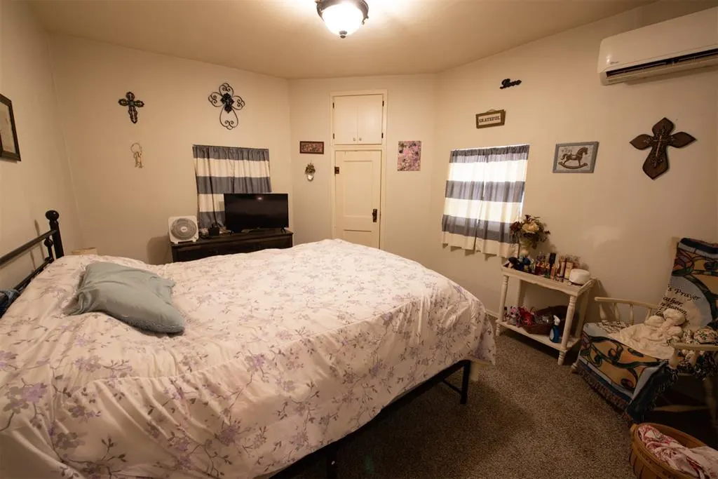 Photo 13 — 300 S Cedar Avenue, Erick, OK 73645