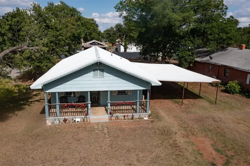 Photo 24 — 300 S Cedar Avenue, Erick, OK 73645