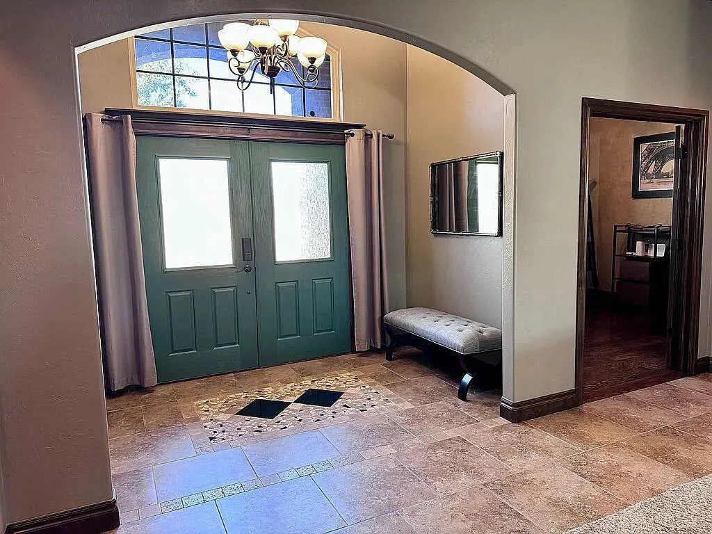 Photo 3 — 12624 Lexington Drive, Oklahoma City, OK 73173