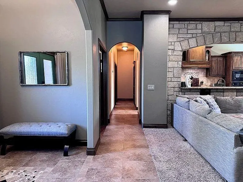 Photo 4 — 12624 Lexington Drive, Oklahoma City, OK 73173