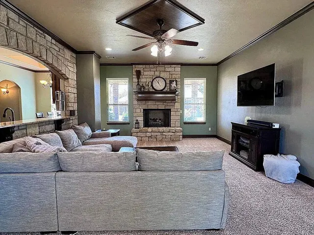 Photo 6 — 12624 Lexington Drive, Oklahoma City, OK 73173