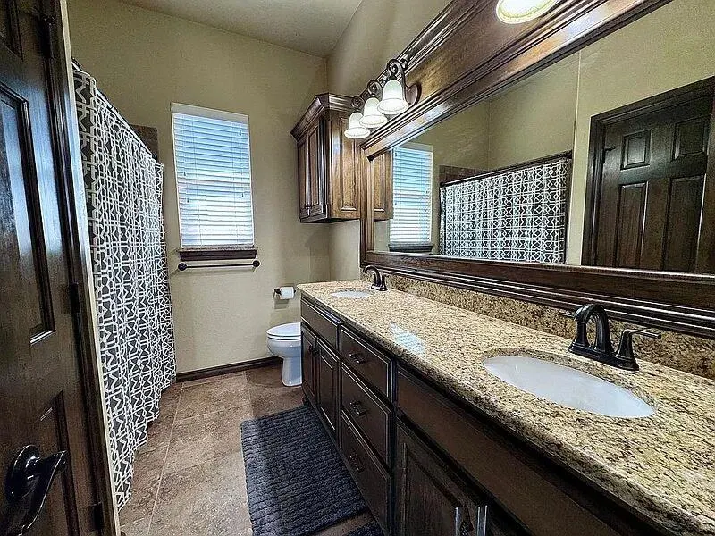 Photo 26 — 12624 Lexington Drive, Oklahoma City, OK 73173