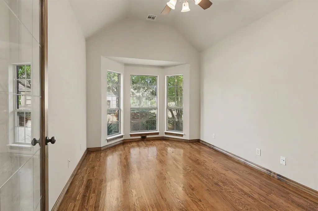 Photo 5 — 16208 Old Oak Drive, Edmond, OK 73013