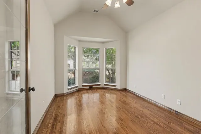 Photo 5 — 16208 Old Oak Drive, Edmond, OK 73013