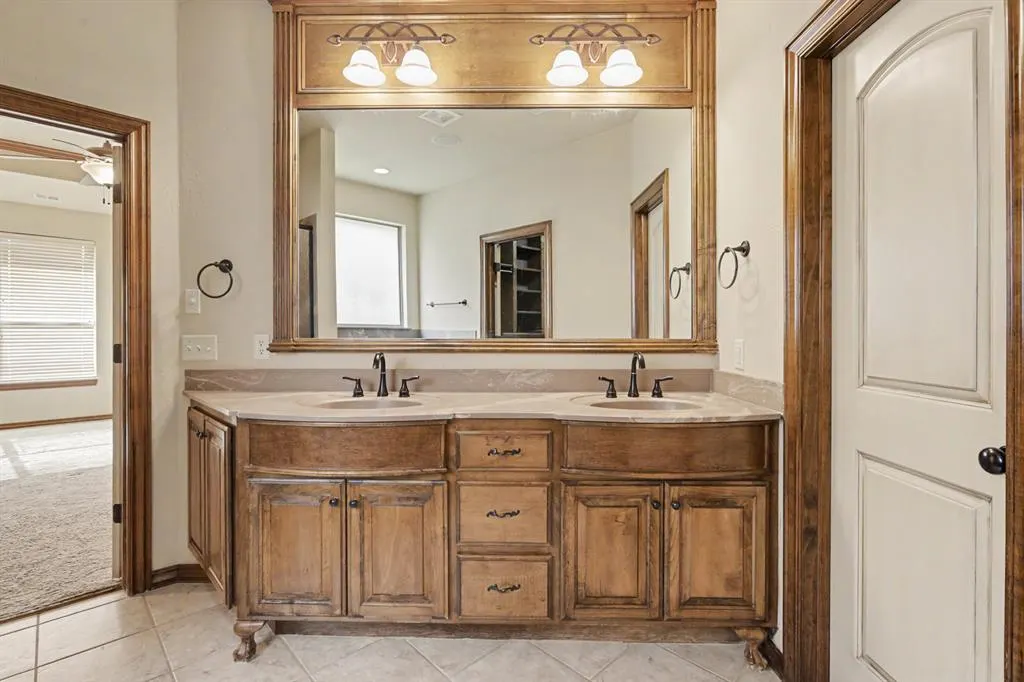 Photo 18 — 16208 Old Oak Drive, Edmond, OK 73013