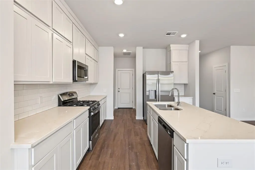 Photo 3 — 548 Stella Trail, Guthrie, OK 73044