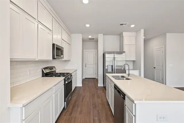 Photo 3 — 548 Stella Trail, Guthrie, OK 73044