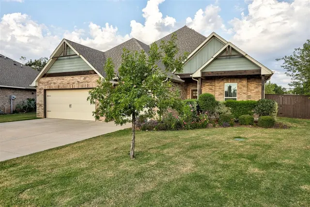 Photo 2 — 2001 Hidden Prairie Court, Edmond, OK 73013