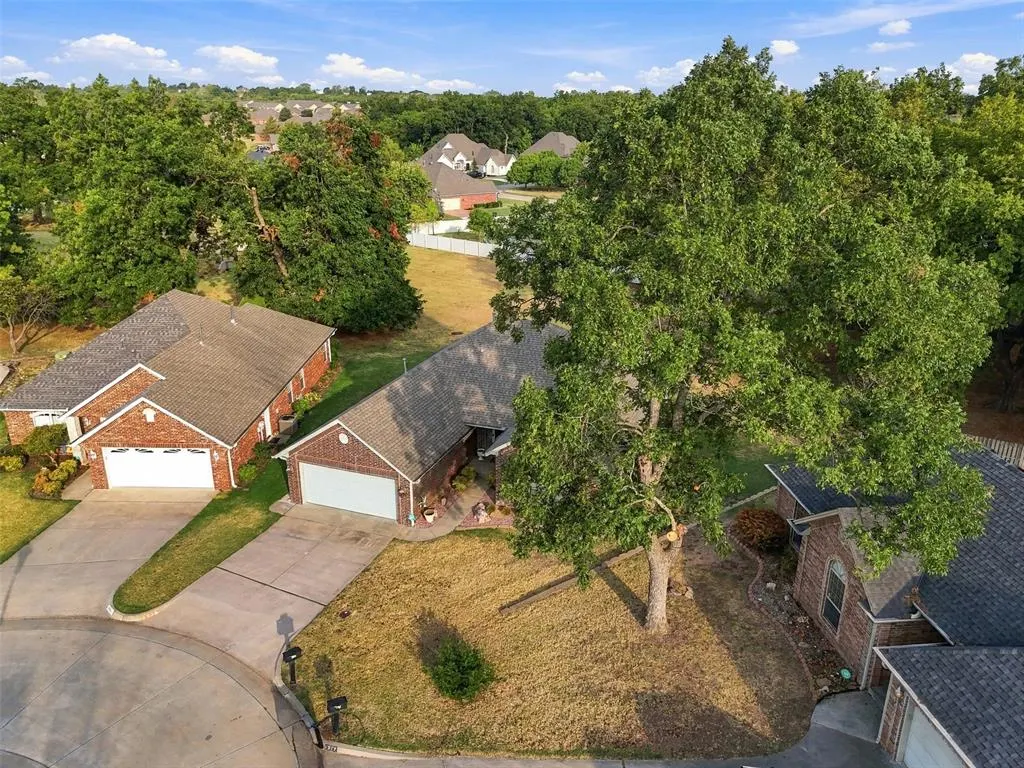 Photo 31 — 1718 Bridlewood Court, Shawnee, OK 74804