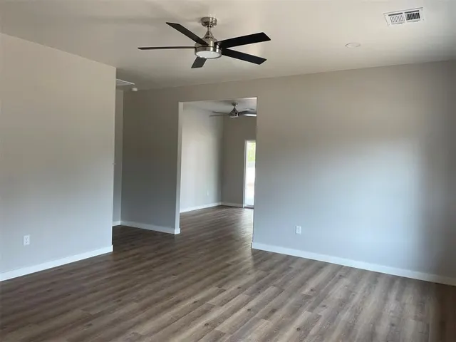 Photo 3 — 202 W Rosa Street, Shawnee, OK 74804