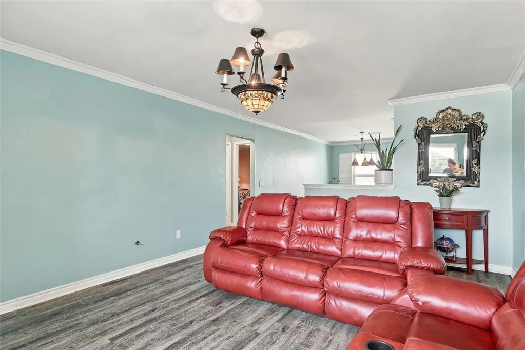 Photo 9 — 1732 Settlers Crossing Boulevard, El Reno, OK 73036