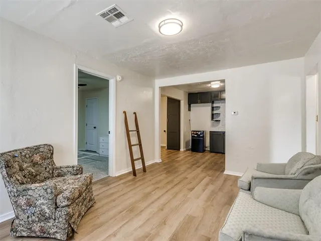 Photo 3 — 6114 Jacks Avenue, Oklahoma City, OK 73149