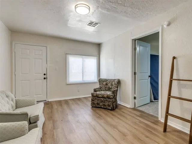 Photo 5 — 6114 Jacks Avenue, Oklahoma City, OK 73149