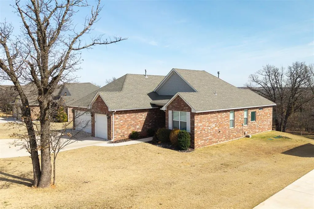 Photo 39 — 8930 Tall Oaks Drive, Guthrie, OK 73044