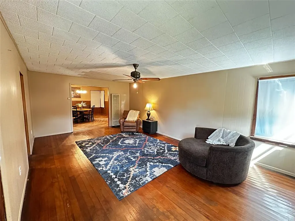 Photo 2 — 306 S 4th Street, Hammon, OK 73650