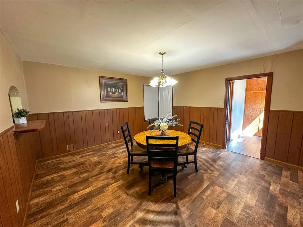 Photo 4 — 306 S 4th Street, Hammon, OK 73650