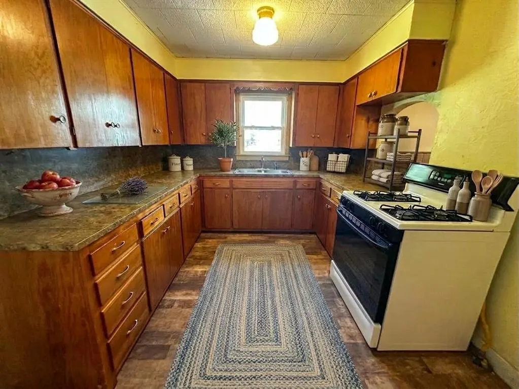 Photo 25 — 306 S 4th Street, Hammon, OK 73650