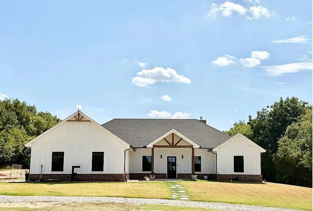 Photo 2 — 12524 E County Road 1540, Lindsay, OK 73052
