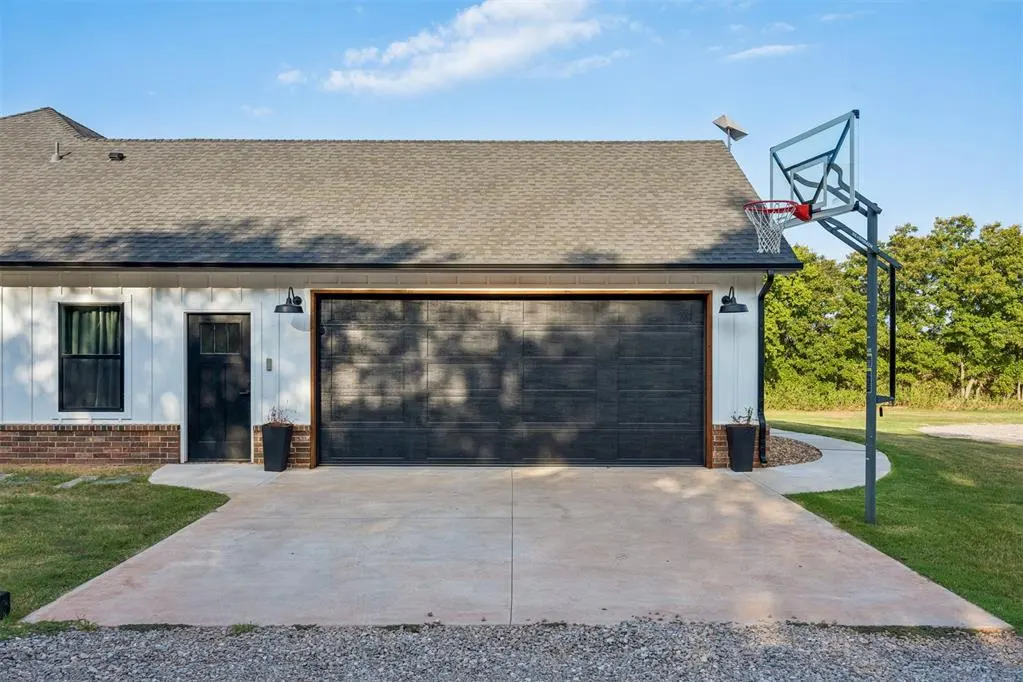 Photo 38 — 12524 E County Road 1540, Lindsay, OK 73052