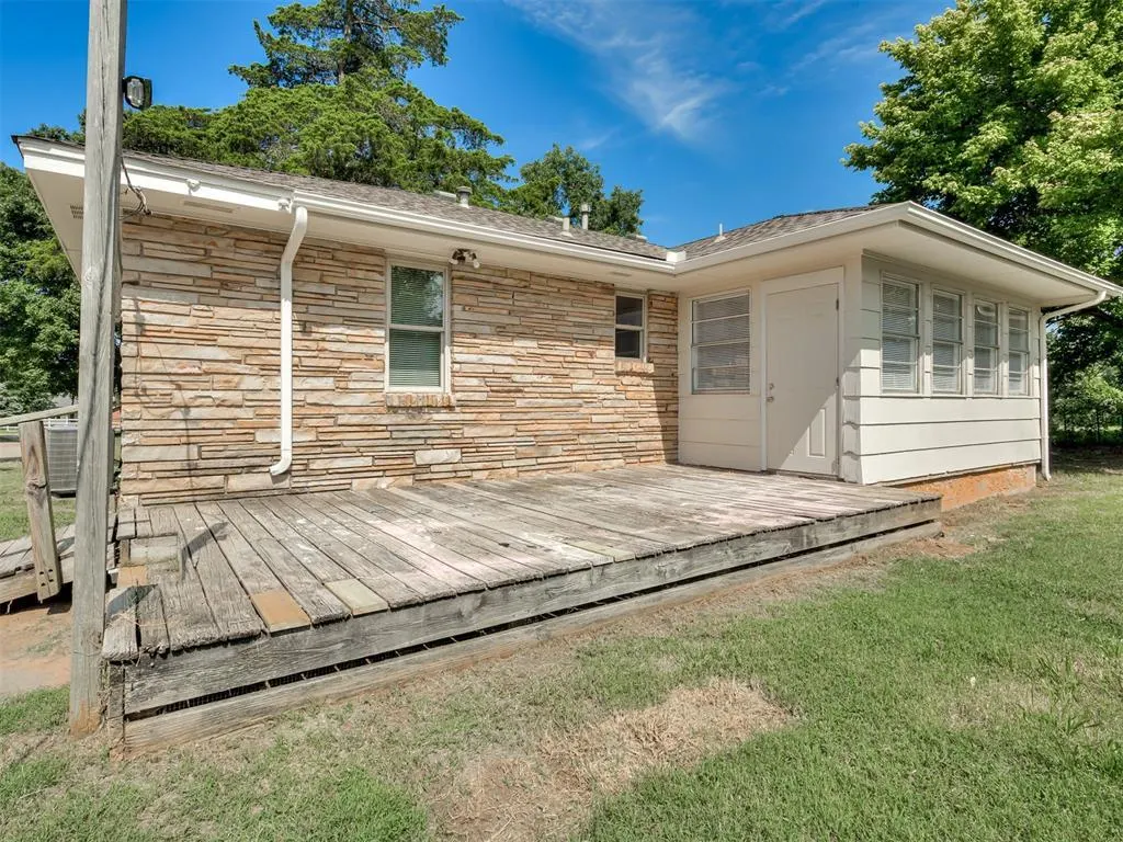 Photo 11 — 240 N Bobby Mankin Drive, Choctaw, OK 73020