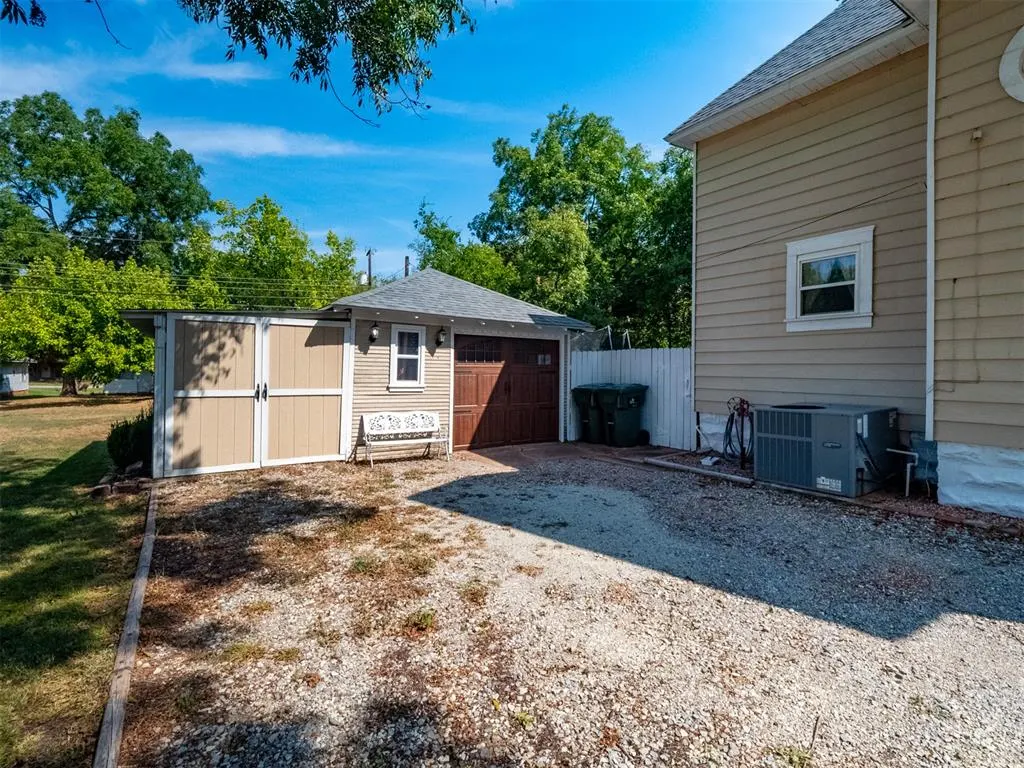 Photo 10 — 307 E Main Street, Tecumseh, OK 74873