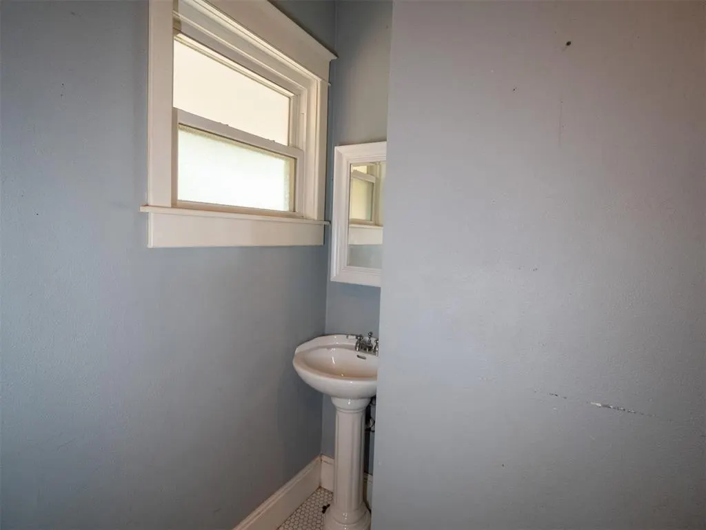 Photo 33 — 307 E Main Street, Tecumseh, OK 74873