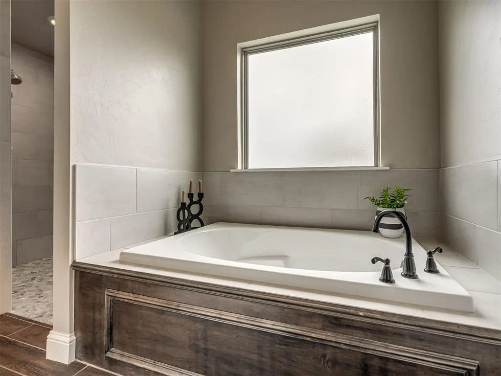 Photo 15 — 9024 NE 141st Street, Jones, OK 73049