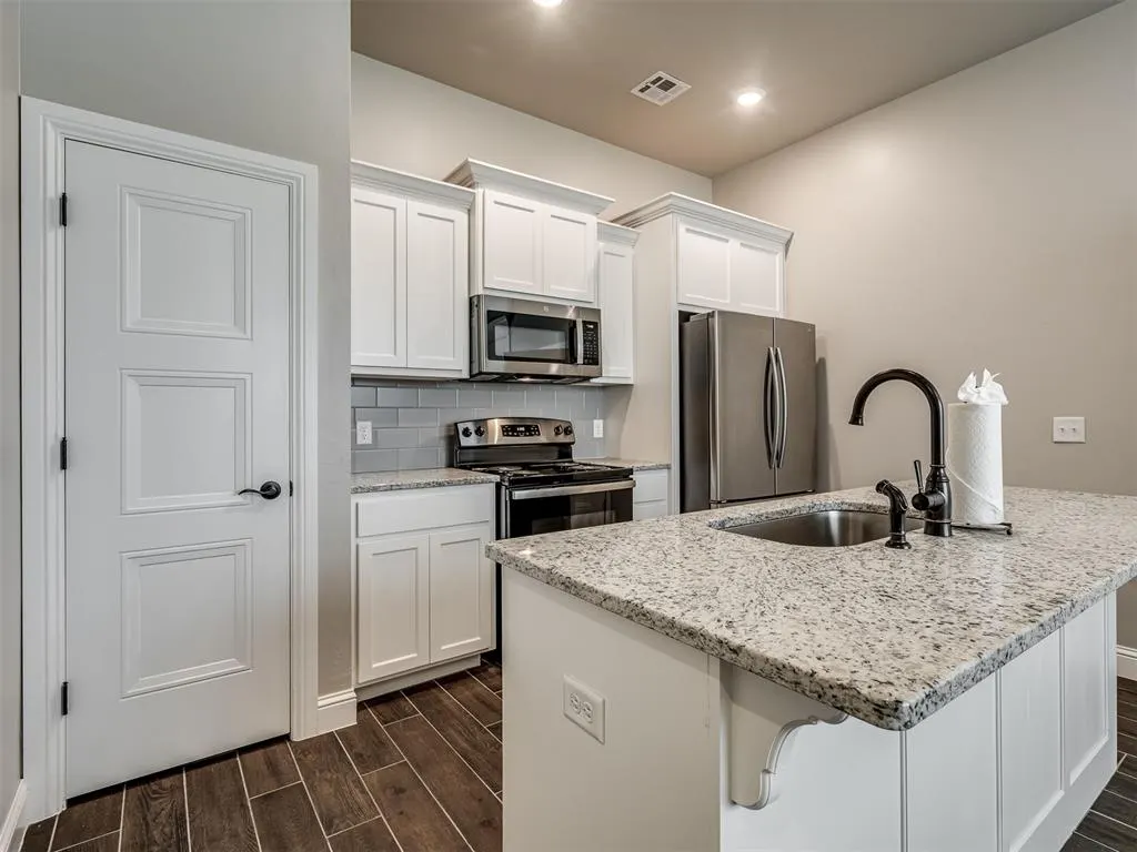 Photo 31 — 9024 NE 141st Street, Jones, OK 73049