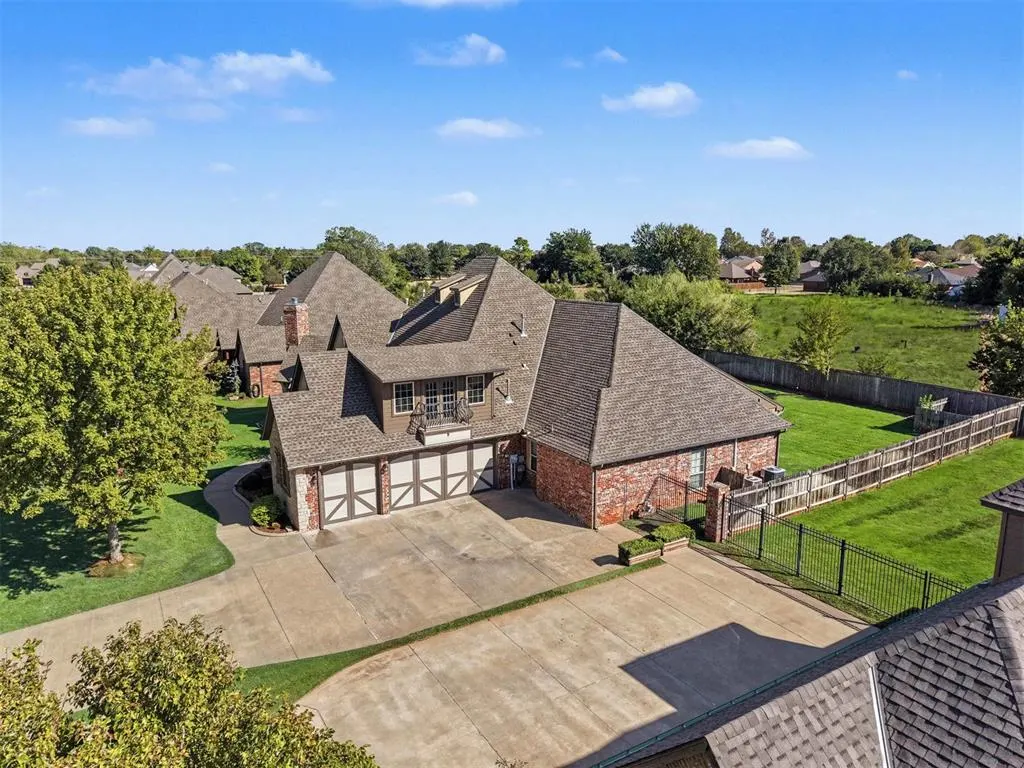 Photo 30 — 1032 W Camellia Way, Mustang, OK 73064