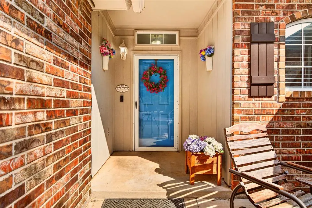 Photo 4 — 10221 Bradford Way, Yukon, OK 73099