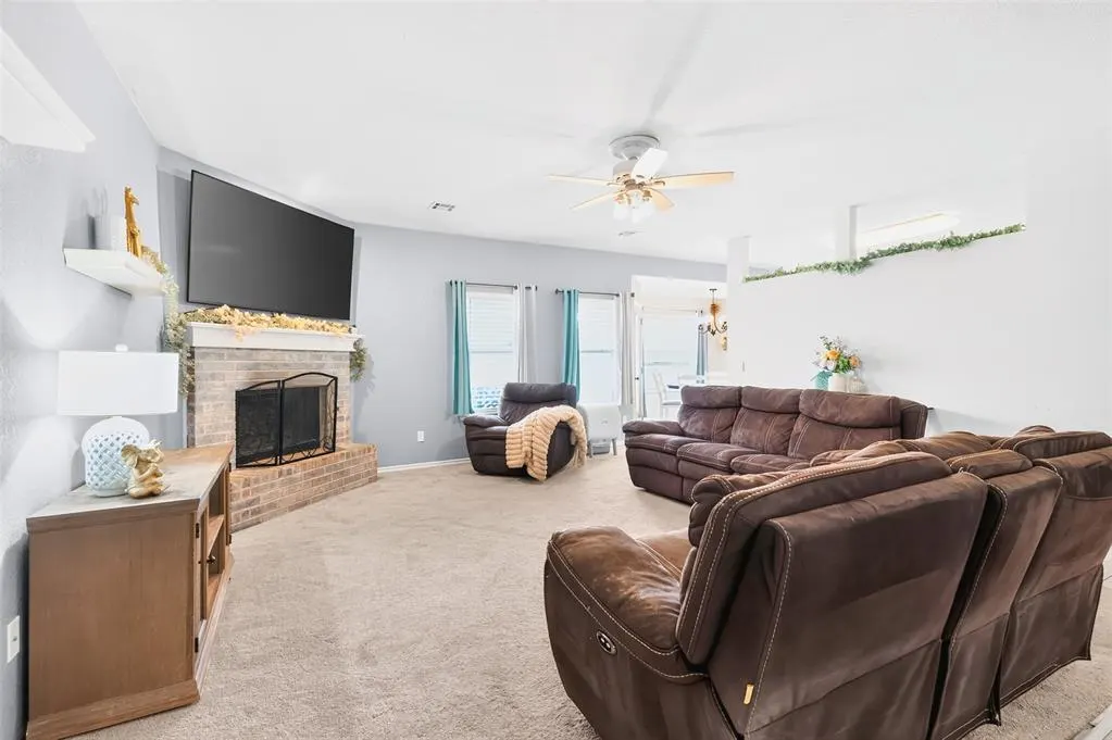 Photo 6 — 10221 Bradford Way, Yukon, OK 73099