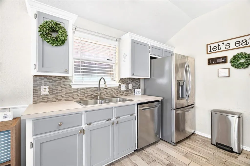 Photo 11 — 10221 Bradford Way, Yukon, OK 73099