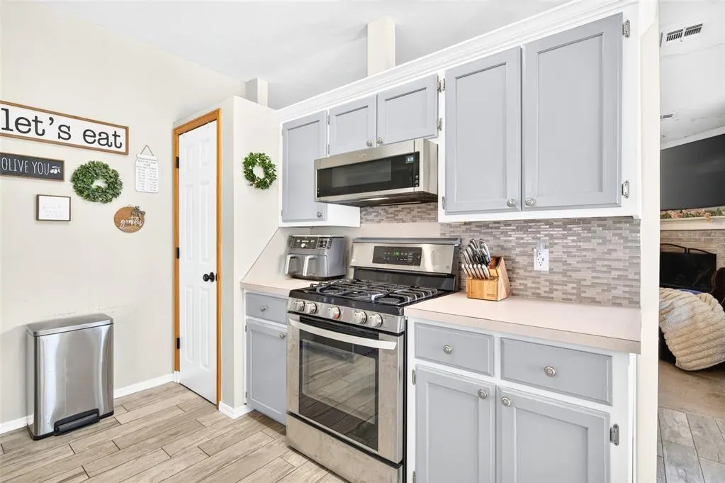 Photo 12 — 10221 Bradford Way, Yukon, OK 73099