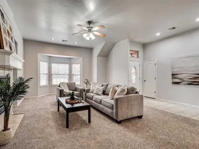 Photo 5 — 2308 Naples Way, Edmond, OK 73034