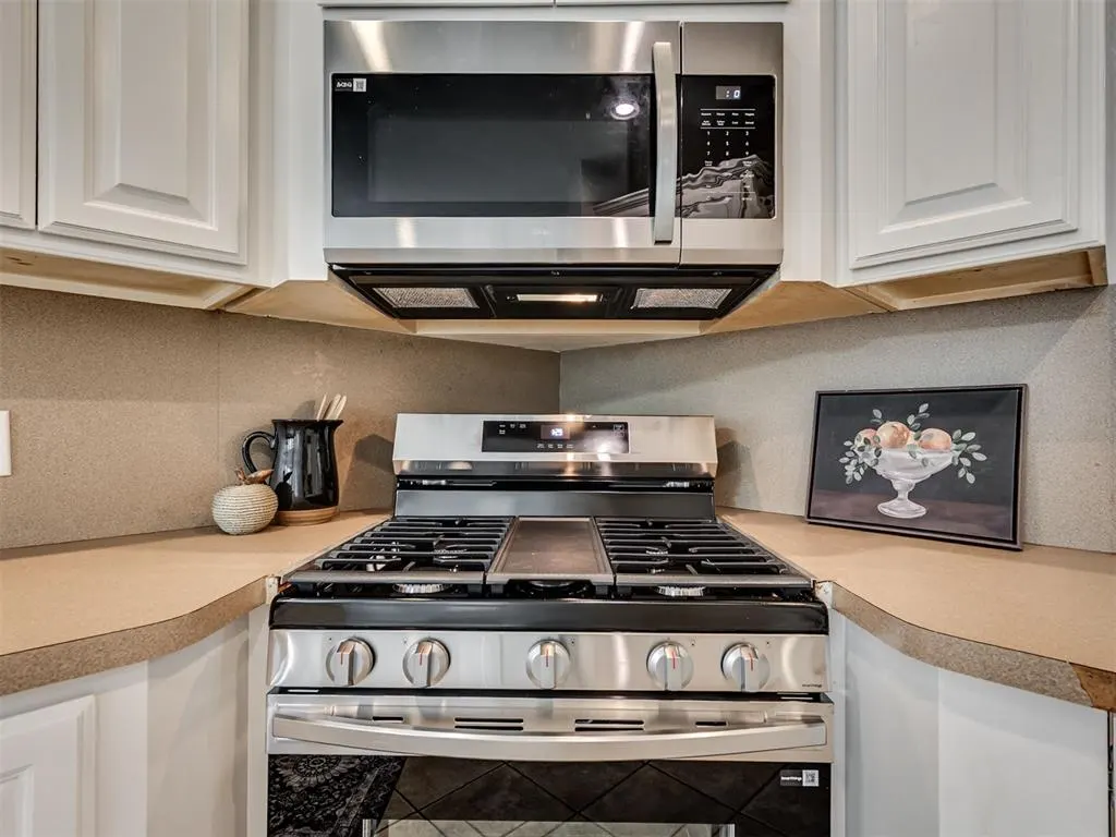 Photo 9 — 2308 Naples Way, Edmond, OK 73034