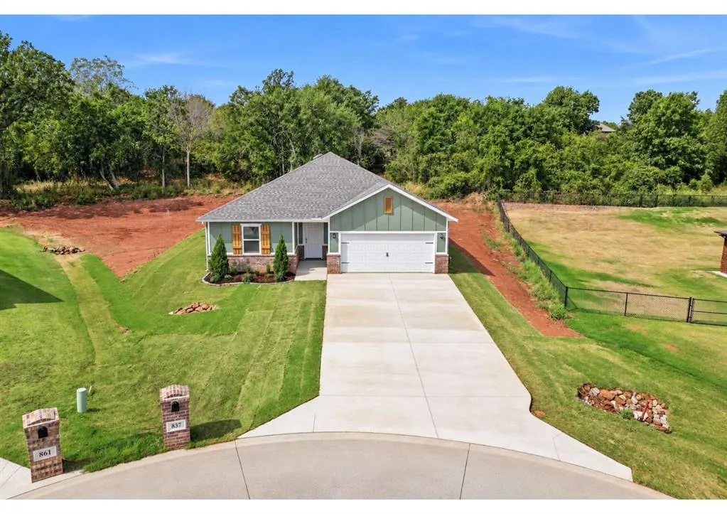 Photo 37 — 837 Stella Trail, Guthrie, OK 73044