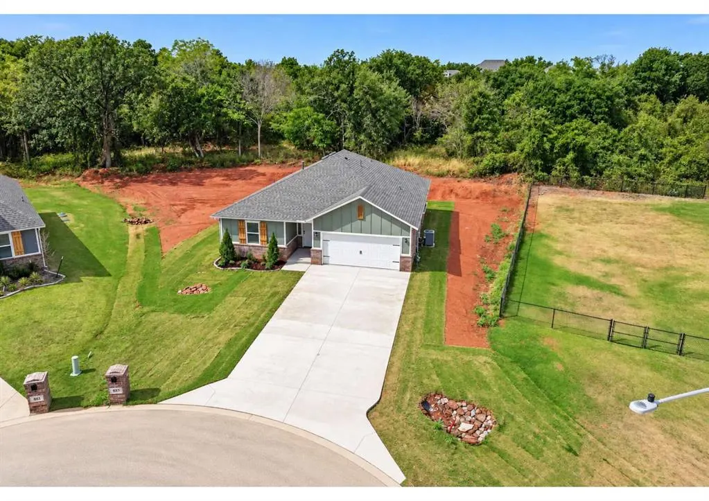 Photo 41 — 837 Stella Trail, Guthrie, OK 73044