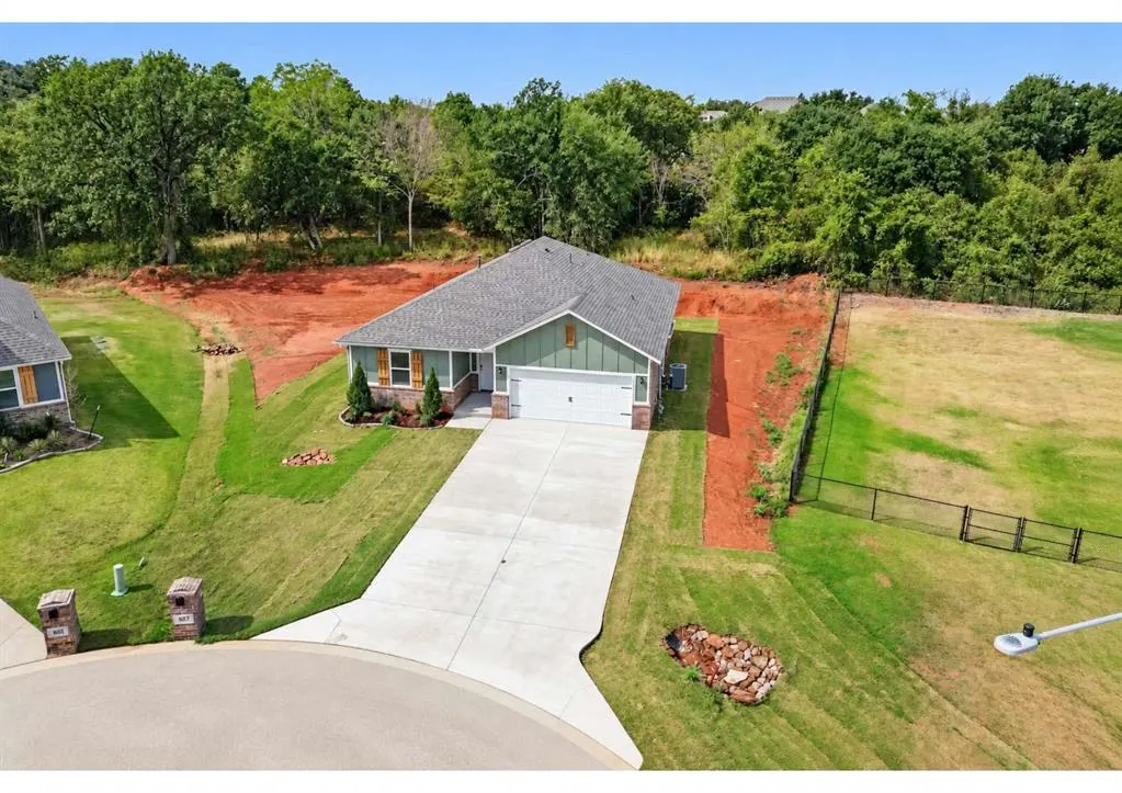 Photo 43 — 837 Stella Trail, Guthrie, OK 73044