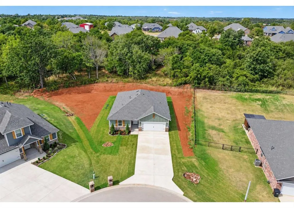 Photo 44 — 837 Stella Trail, Guthrie, OK 73044