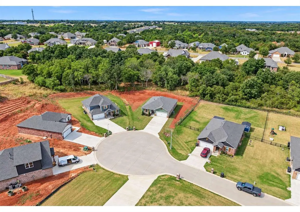 Photo 45 — 837 Stella Trail, Guthrie, OK 73044