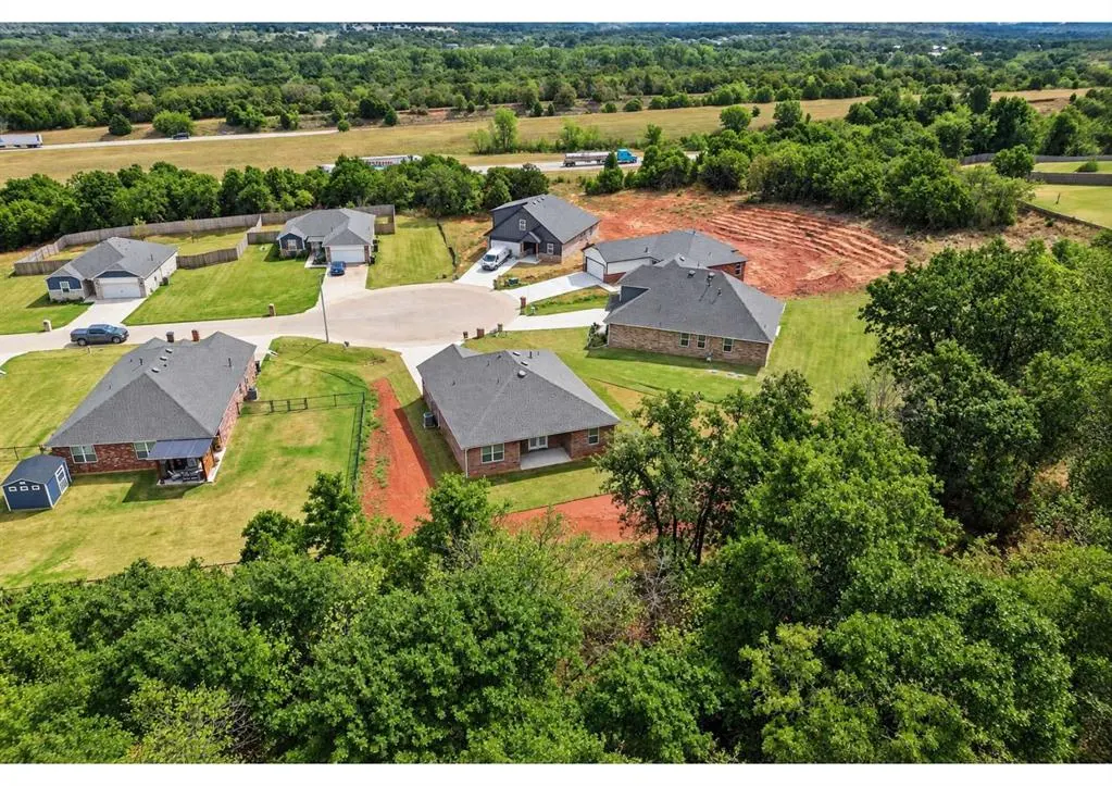 Photo 46 — 837 Stella Trail, Guthrie, OK 73044