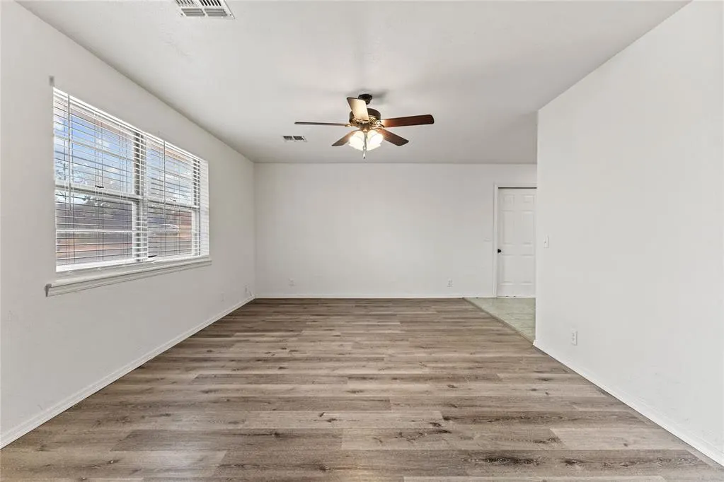 Photo 4 — 1015 E Kee Street, Weatherford, OK 73096